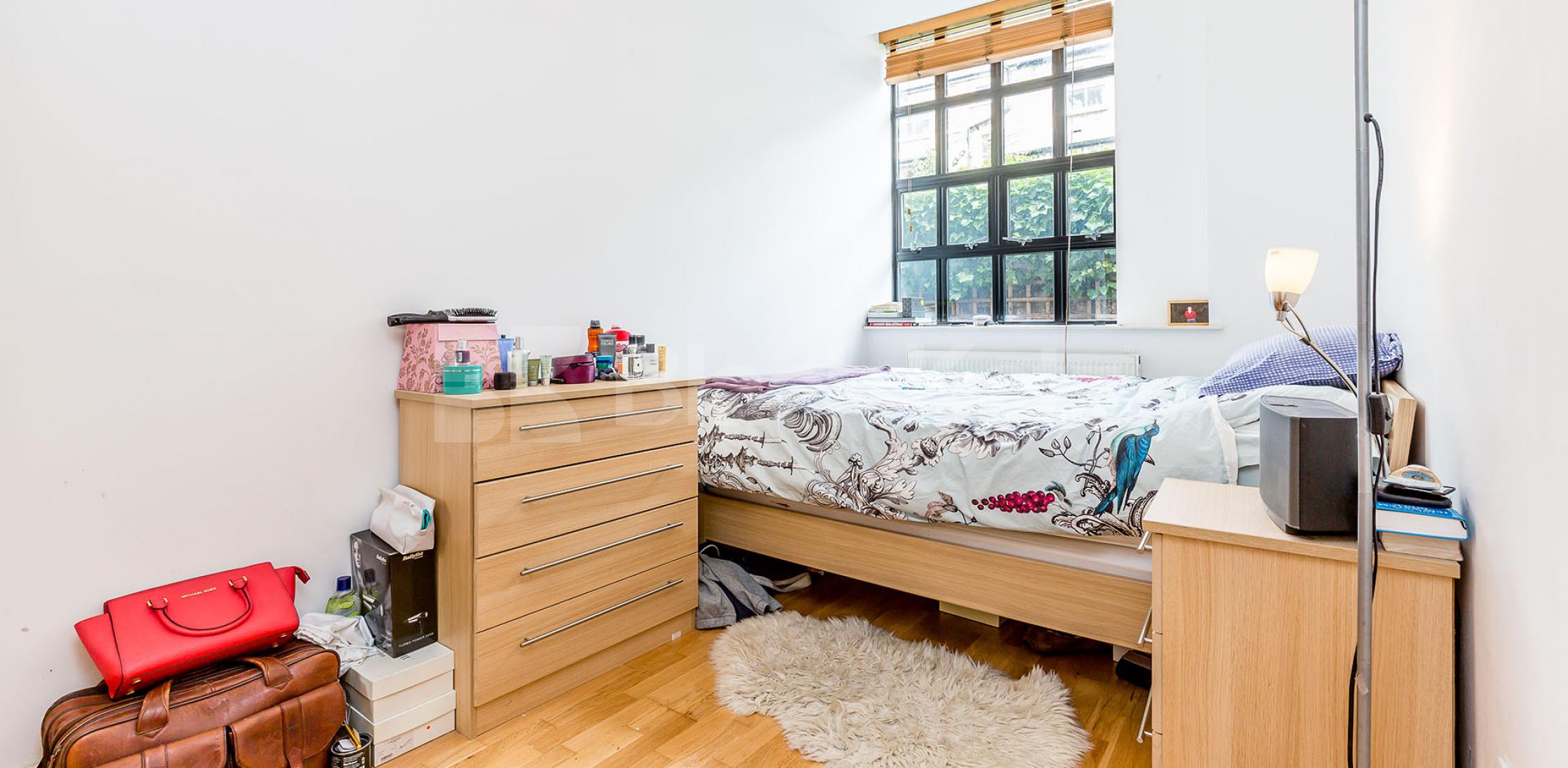 			FACTORY CONVERSION!, 1 Bedroom, 1 bath, 1 reception Flat			 Hertslet Road, HOLLOWAY